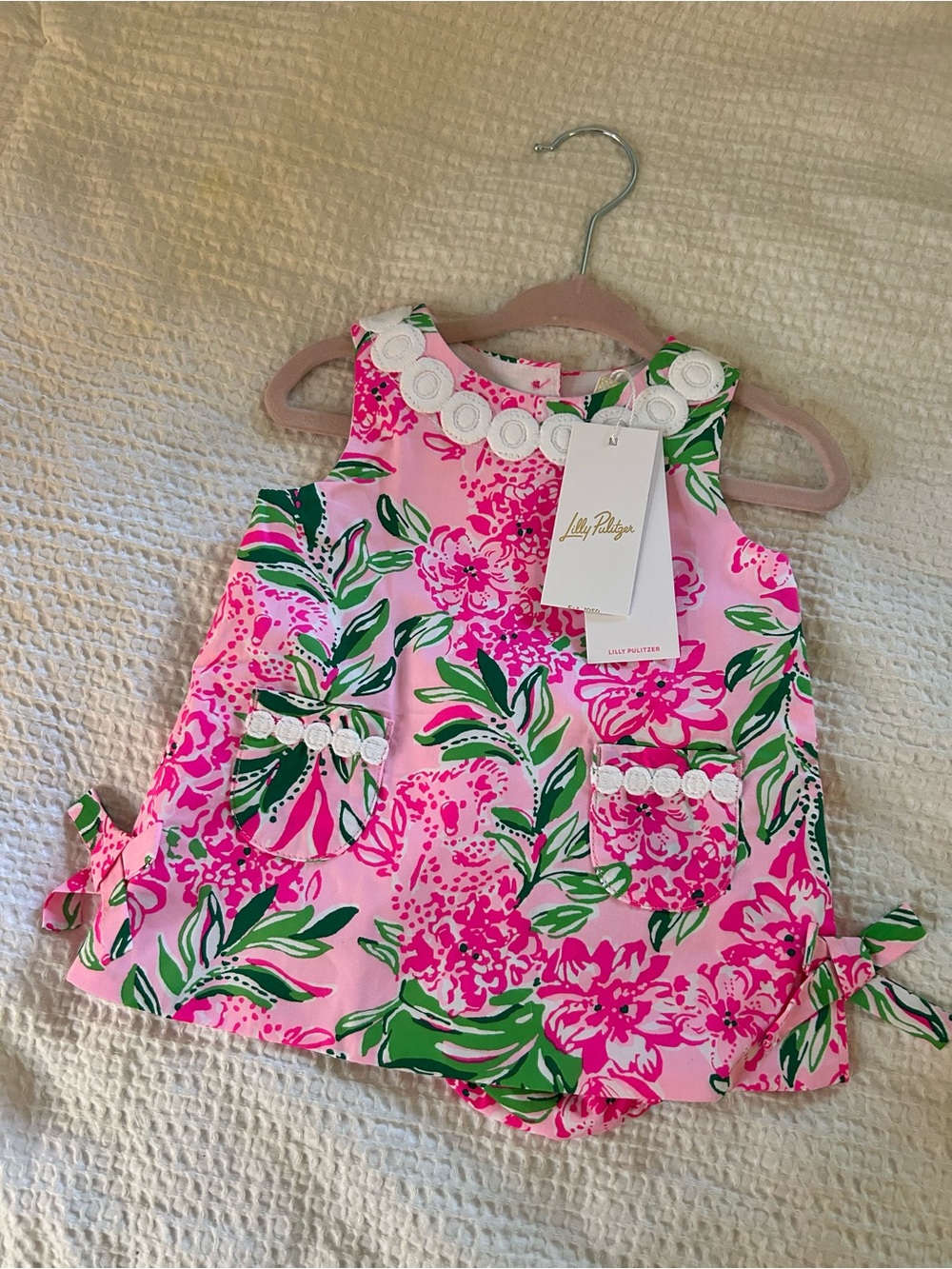Lilly Pulitzer Pink Floral Sleeveless Tunic with Green Leaf Print